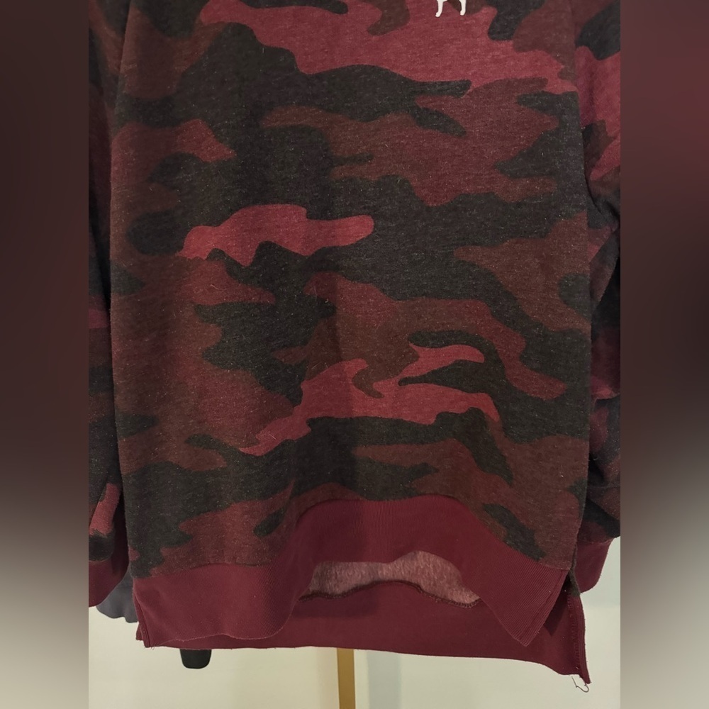 Victoria's Secret PINK Maroon Camo Sweatshirt - Picture 5 of 5